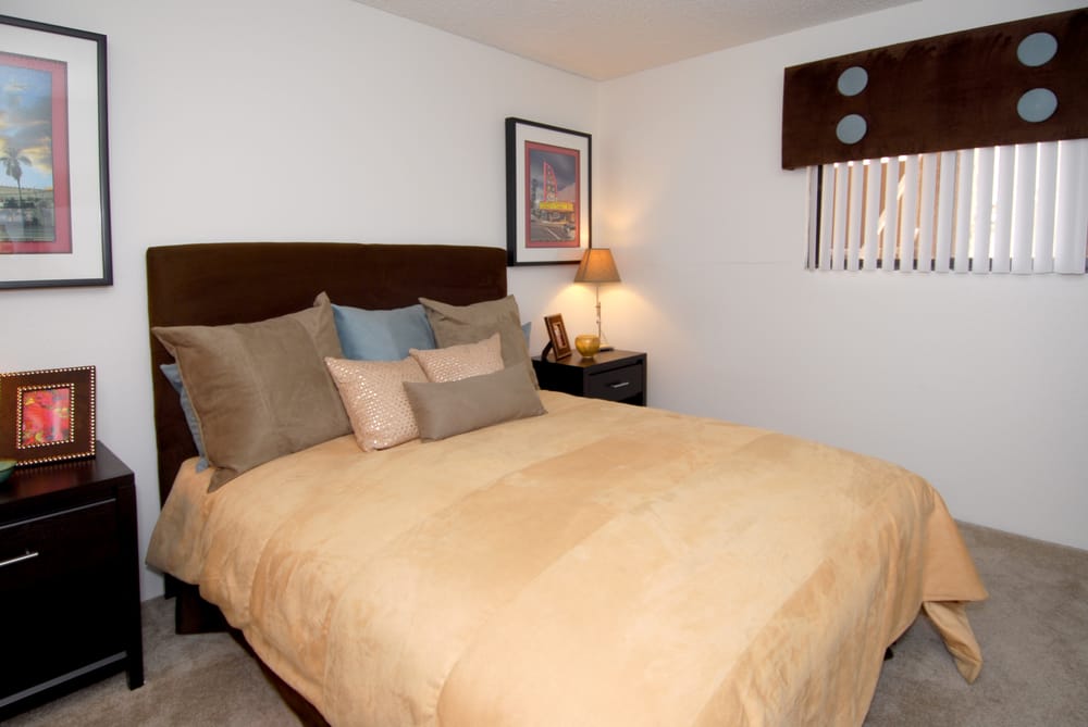 Copper Palms Apartments - property management company in Phoenix, AZ