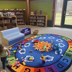 Julia Boyer Reinstein Library - Kids area