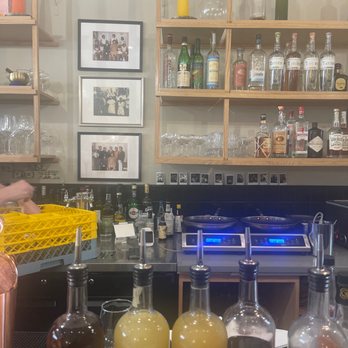Aunts et Uncles - Bar! - Vegan Near Me - Brooklyn, New York