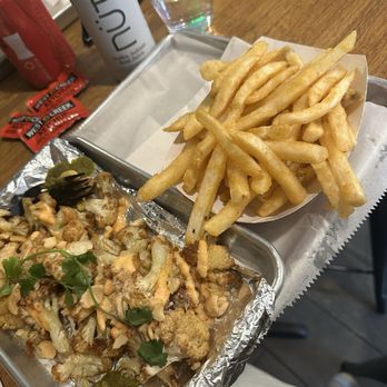 Byrd & Barrel - Chicken Shop Near Me - St. Louis, Missouri