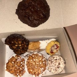 LaLima's Bakery - Box of goodies