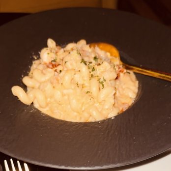 S Bar Las Vegas - Lobster Mac - Cocktail Bars Near Me - Las Vegas, Nevada S Bar Las Vegas - Lobster Mac - Cocktail Bars Near Me - Las Vegas, Nevada