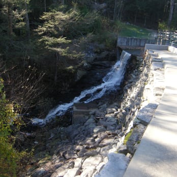 Green Fall Pond Trail - Hiking Near Me - Voluntown, Connecticut
