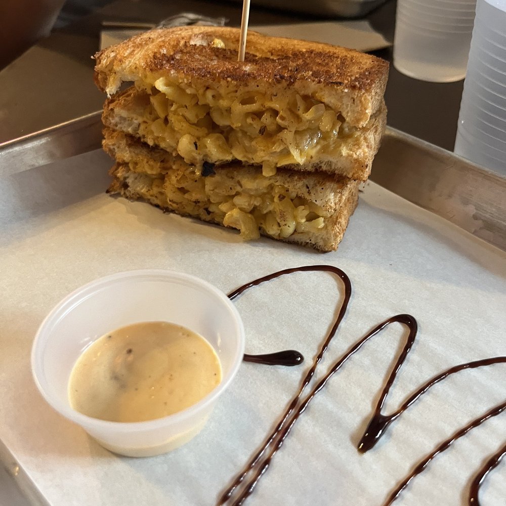Grilled Cheese Gallery - The Mac Daddy - Ice Cream & Frozen Yogurt Near Me - St. Augustine, Florida