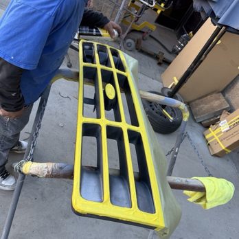 Unique Autobody & Collision Center - They even painted my grill - Auto Detailing Near Me - Palm Desert, California Unique Autobody & Collision Center - They even painted my grill - Auto Detailing Near Me - Palm Desert, California