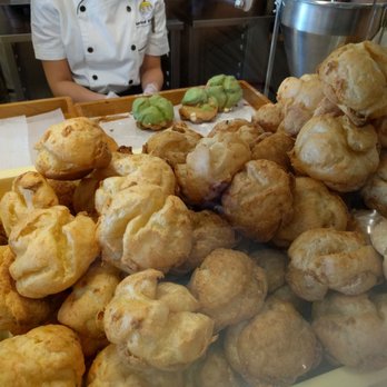 Beard Papa's - FLIES - Bakeries Near Me - Katy, Texas
