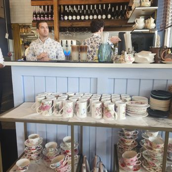 Little Hen - Decor - Breakfast & Brunch Near Me - Weston, Florida