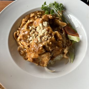 Time 4 Thai - Peanut sauce chicken - Thai Near Me - Louisville, Kentucky Time 4 Thai - Peanut sauce chicken - Thai Near Me - Louisville, Kentucky