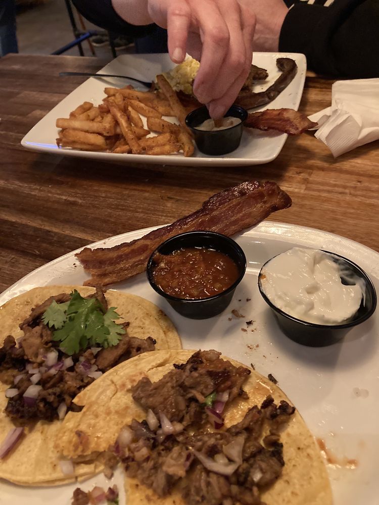 Social spots from Max's Tavern