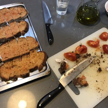 Barcelona Cooking - Making tomato bread - Cooking Schools Near Me - Barcelona, B