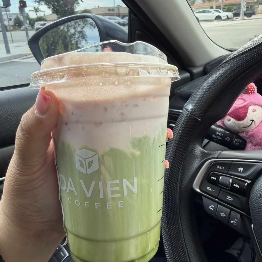 Strawberry Cream Oat Matcha Strawberry Cream Oat Matcha
