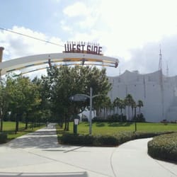 Downtown Disney Bus Stop - West Side - Walkway to Westside & Cirque du Soleil.