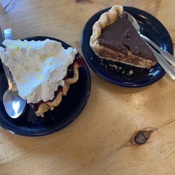 Glacier Highland Restaurant - Dessert yummy - American Near Me - West Glacier, Montana Glacier Highland Restaurant - Dessert yummy - American Near Me - West Glacier, Montana