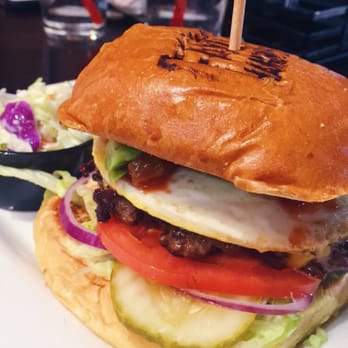 Famous Hamburger - Dearborn - Fried Egg Burger, delicious! - Burgers Near Me - Dearborn, Michigan Famous Hamburger - Dearborn - Fried Egg Burger, delicious! - Burgers Near Me - Dearborn, Michigan