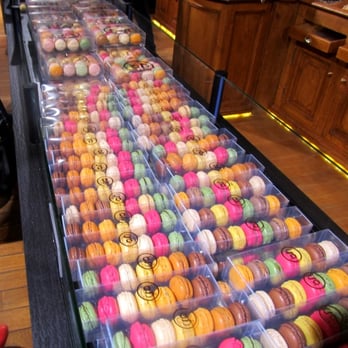 Maison Georges Larnicol - Macaroons galore! - Desserts Near Me - Paris, 75