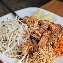Kwan pad thai