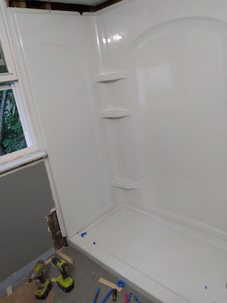 Slide of Leyvas' Construction