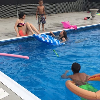 Rodeway Inn Waterford - New London - Hotels Near Me - Waterford, Connecticut