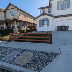 Lara landscape custom - Front yard
