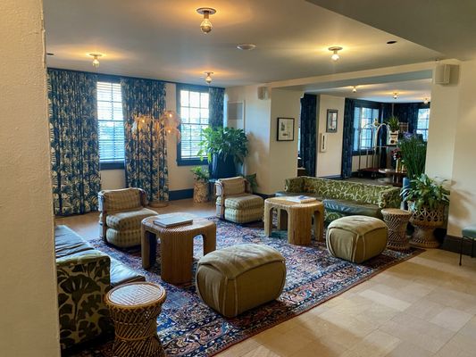 Hotel Clermont Atlanta, by Oliver by null