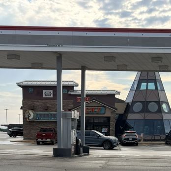 Cherokee Trading Post - Pumps - Chicken Wings Near Me - Calumet, Oklahoma