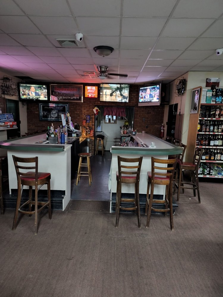 FRANKLIN CORNER LIQUORS Updated October 2024 175 Franklin Corner Rd