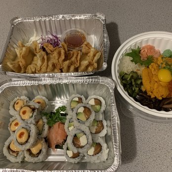 Uni Sushi - Crab Rangoon, Spicy Unagi Maki, Philadelphia Maki, Uni Don - Japanese Near Me - Chicago, Illinois