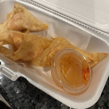 I Fish Poke Bar Thai Kitchen - Cream cheese wontons - Thai Near Me - Chico, California