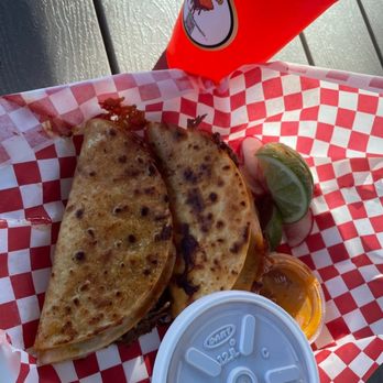 Con Sabor A Mexico - Two tacos de birria and agua de sandía súper gooood - Food Trucks Near Me - San Jose, California