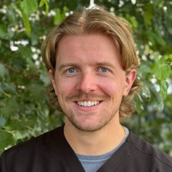 White Smiles Dentistry - August Askegaard, DDS