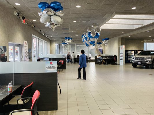 TOYOTA UNIVERSE - Updated July 2025 - 111 Photos & 542 Reviews - 1485