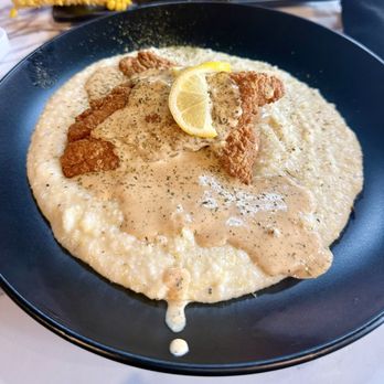 Sweet Auburn Brunch - Catfish and Grits - Breakfast & Brunch Near Me - Atlanta, Georgia