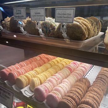 Lydia’s - Bakeries Near Me - Saint Charles, Missouri