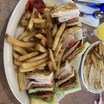 Fat Cats Cafe - Seafood Near Me - Avila Beach, California Fat Cats Cafe - Seafood Near Me - Avila Beach, California