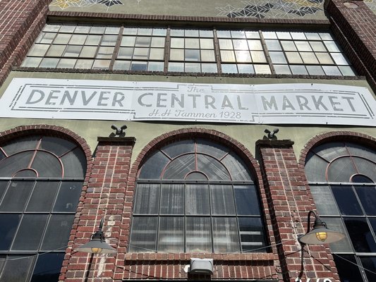 Tammen’s Fish Market by null