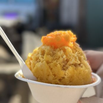 Wishing Well Shave Ice - Mango with Papaya topping - Ice Cream & Frozen Yogurt Near Me - Hanalei, Hawaii Wishing Well Shave Ice - Mango with Papaya topping - Ice Cream & Frozen Yogurt Near Me - Hanalei, Hawaii