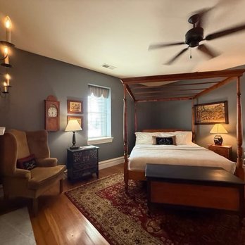 The Inn at Hermannhof - Hotels Near Me - Hermann, Missouri The Inn at Hermannhof - Hotels Near Me - Hermann, Missouri