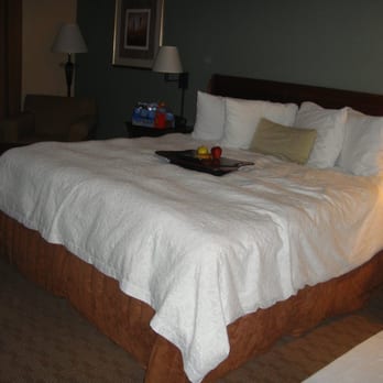 Hampton Inn & Suites Youngstown-Canfield - Hotels Near Me - Canfield, Ohio Hampton Inn & Suites Youngstown-Canfield - Hotels Near Me - Canfield, Ohio