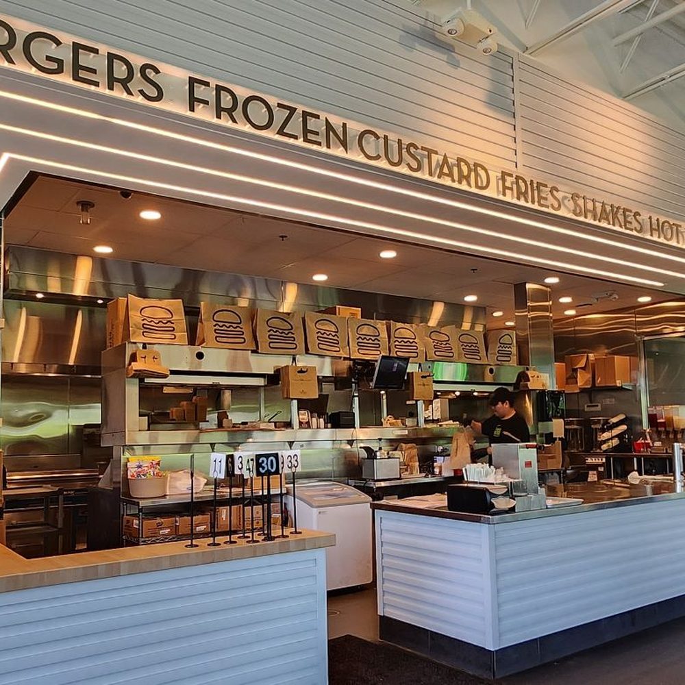 Shake Shack Franklin - Inside of the restaurant - Burgers Near Me - Franklin, Tennessee Shake Shack Franklin - Inside of the restaurant - Burgers Near Me - Franklin, Tennessee