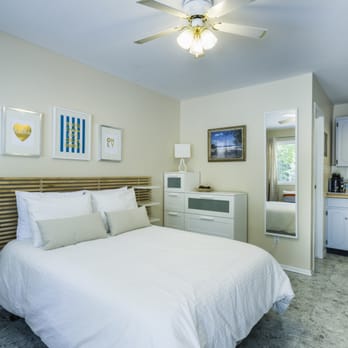 Hollywood Cottages - Hotels Near Me - Wasaga Beach, Ontario Hollywood Cottages - Hotels Near Me - Wasaga Beach, Ontario