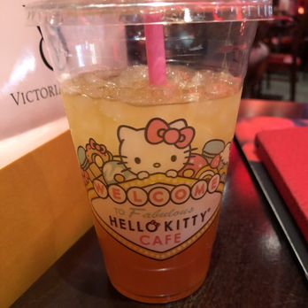 Hello Kitty Cafe - Peach Tea Drink - Themed Cafes Near Me - Las Vegas, Nevada