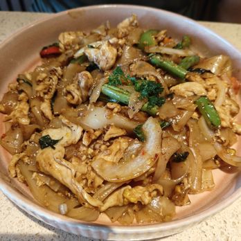 Khao Hom - Chicken pad kee mao. - Thai Near Me - Hayward, California