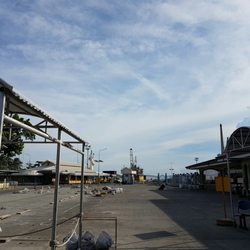 Dumaguete Port - outside the port