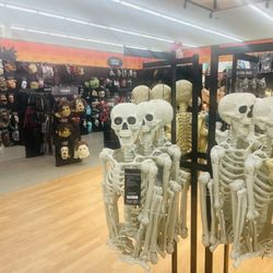 Spirit Halloween