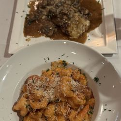 Ristorante Di Sofia - Gnocchi Bella and Veal Saltimbocca