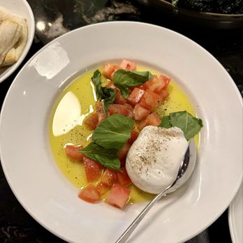 Vistro Prime - Burrata - New American Near Me - Hinsdale, Illinois