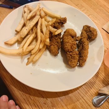 Applebee's Grill + Bar - Kids Chicken Tenders - American Near Me - Vallejo, California Applebee's Grill + Bar - Kids Chicken Tenders - American Near Me - Vallejo, California