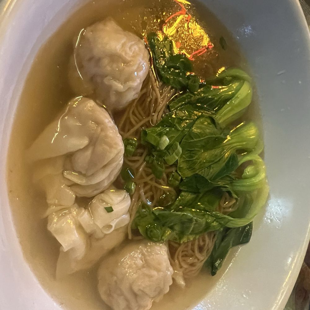 Ken Kee - Wanton noodle soup - Seafood Near Me - Chicago, Illinois