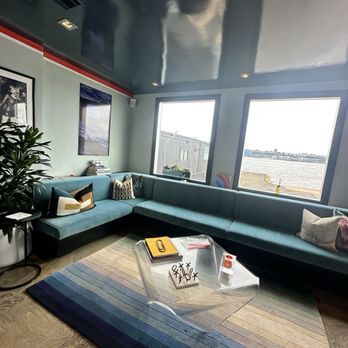 Blade Lounge West - BLADE Lounge West - Airport Lounges Near Me - New York, New York