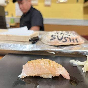 Tanoshi Sushi Sake Bar - Yellowtail belly - Sushi Bars Near Me - New York, New York
